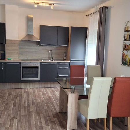 Zentral Gelegene, Sehr Ruhige Und Helle Wohnung Graz Kültér fotó